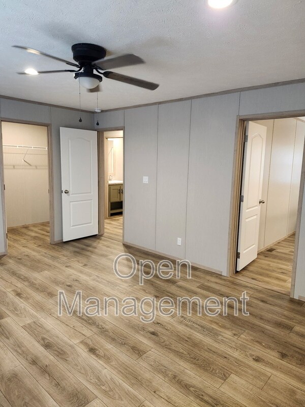Building Photo - 3300 Voight Blvd