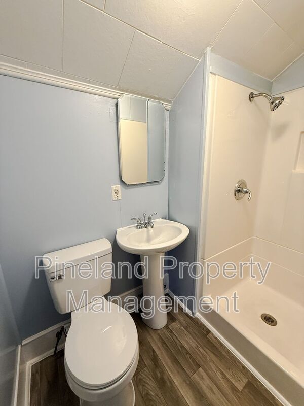 Building Photo - 3410 Hill St