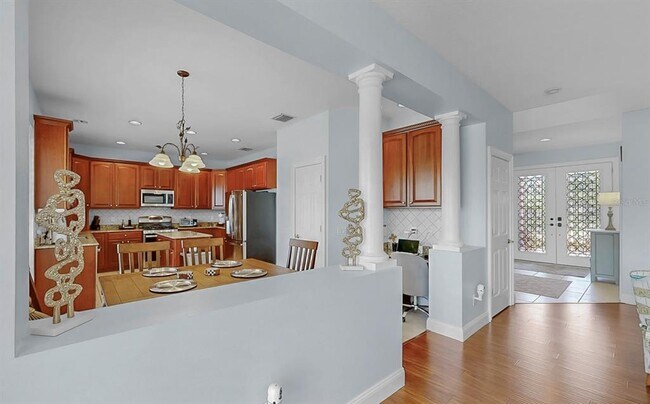 Building Photo - 2336 Winsloe Dr