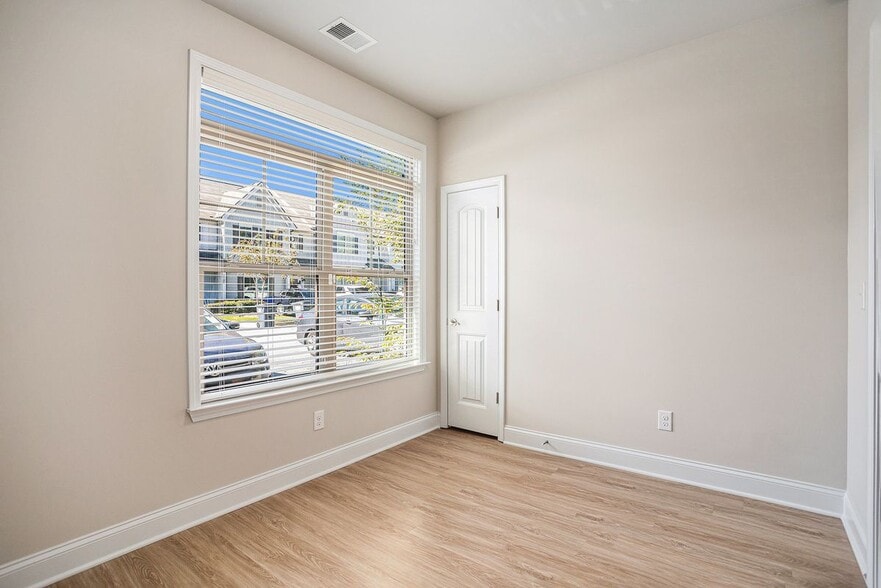 Building Photo - 7772 Fawn Cir