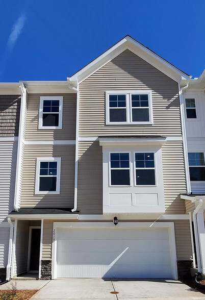 Primary Photo - Room in Townhome on Sandwood Loch Dr