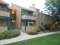 Building Photo - Knollwood Condos near Mississippi and Chambers