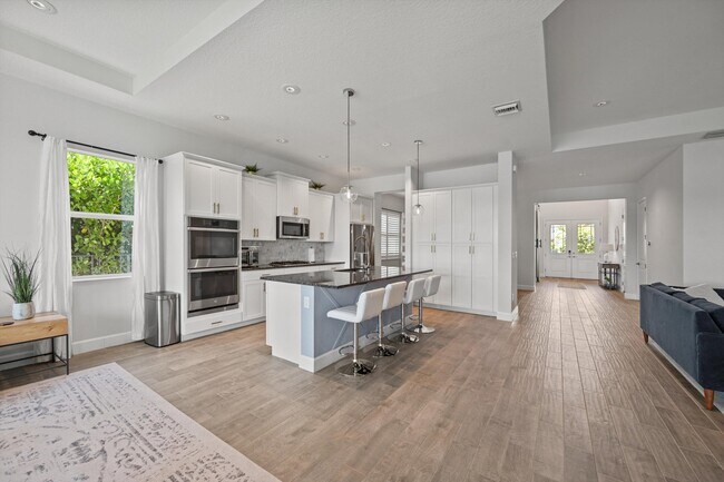 Building Photo - 15934 Whippoorwill Cir