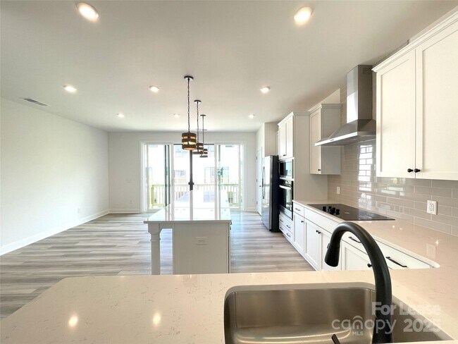 Building Photo - 5005 Layman Dr