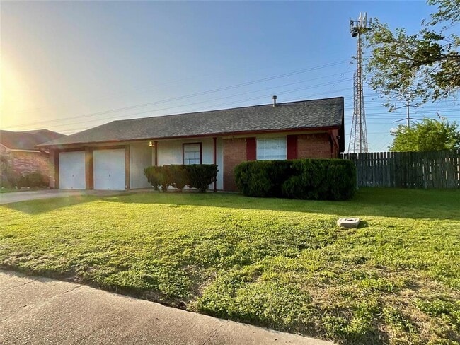 Primary Photo - 4243 Bermuda Dr