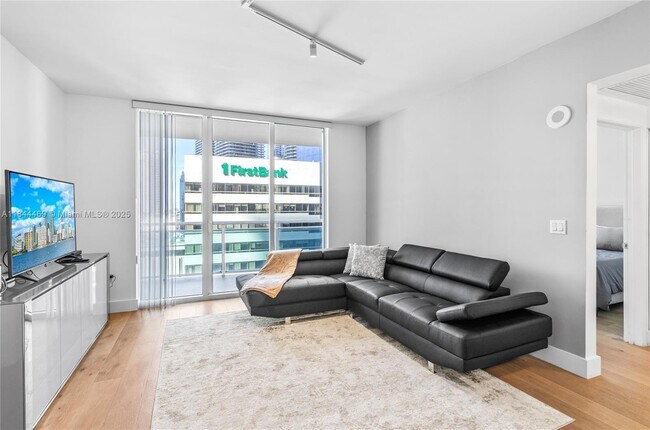 Building Photo - 951 Brickell Ave