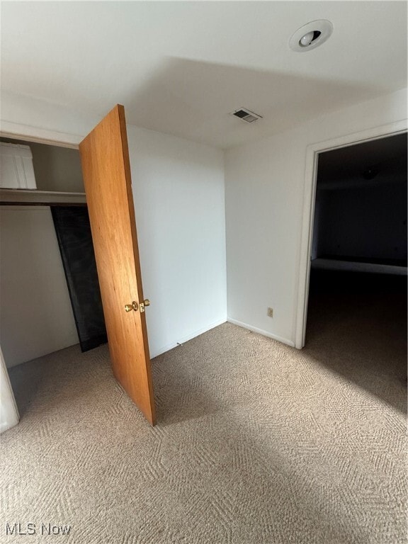 Building Photo - 964 Country Club Dr