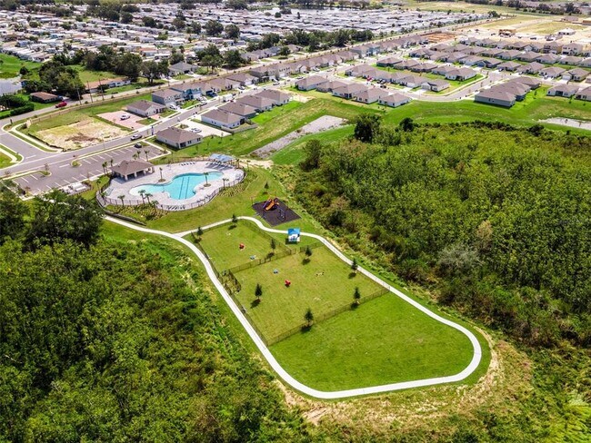 Building Photo - 4373 Deleon St