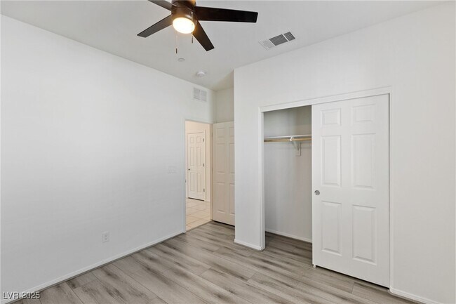 Building Photo - 6227 Runestone St