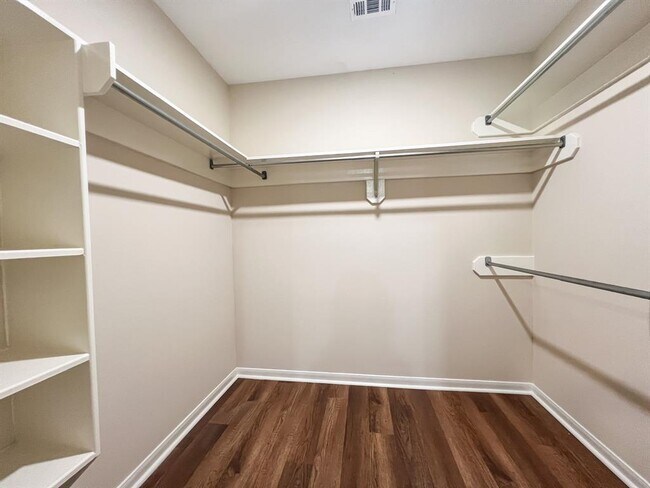 Building Photo - 11114 Springsong Dr