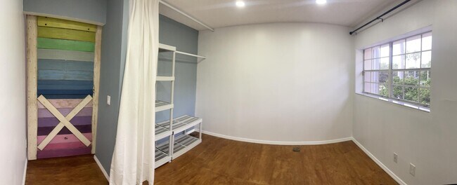 Building Photo - 1592 Springside Dr