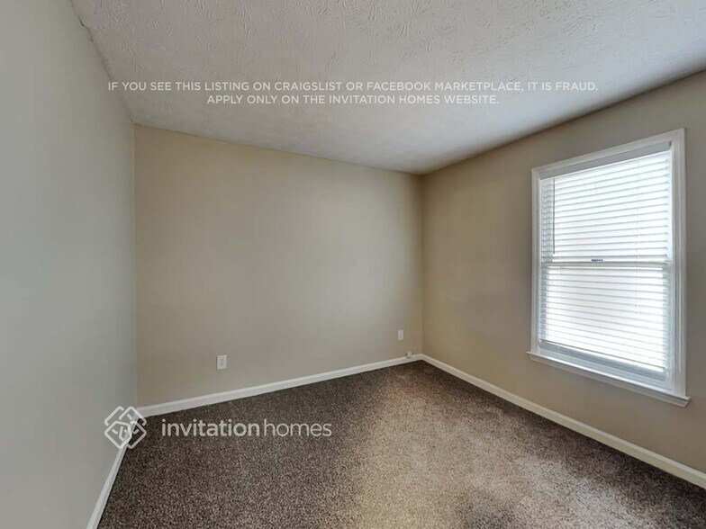 Building Photo - 3156 Fescue Cir