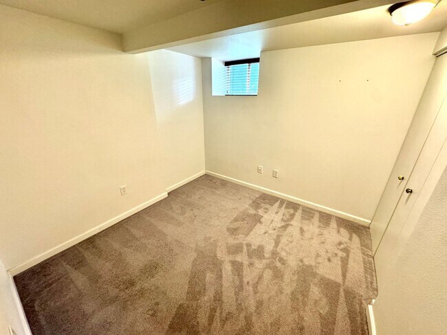 Building Photo - Cozy Ballard Retreat: 2-Bed, 2-Bath Home with Office & Wet Bar