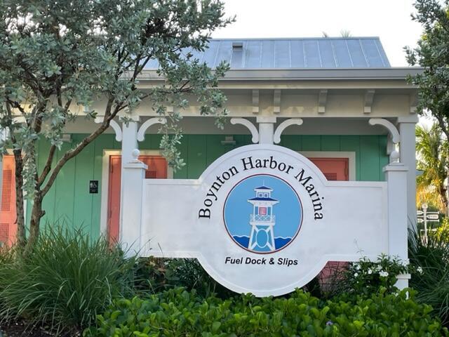 Building Photo - 401 Villa Cir