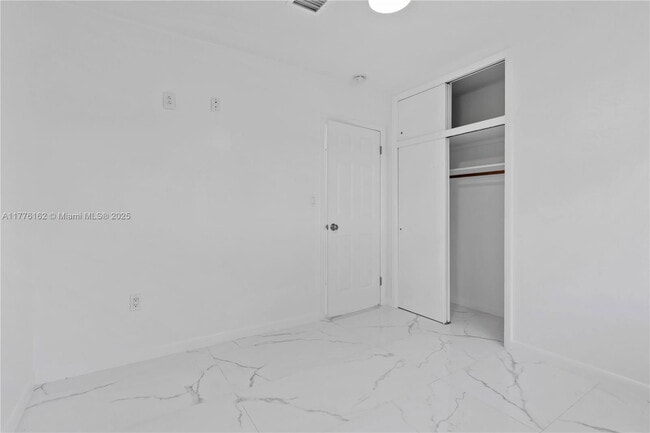 Building Photo - 9375 SW 181st Terrace