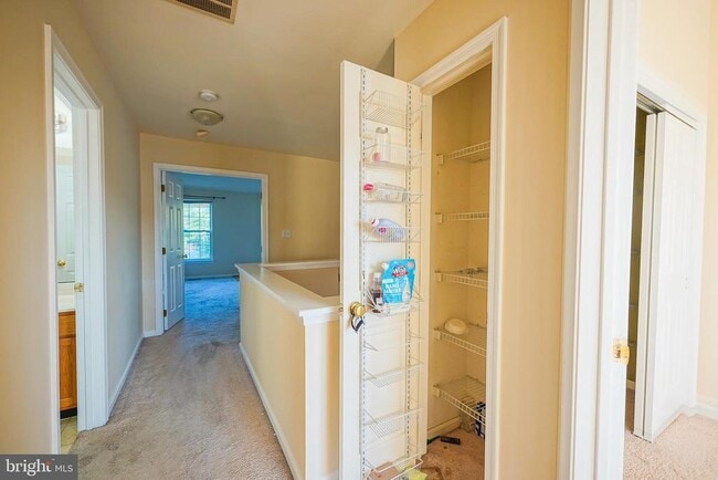 Building Photo - 443 Tuvira Ln
