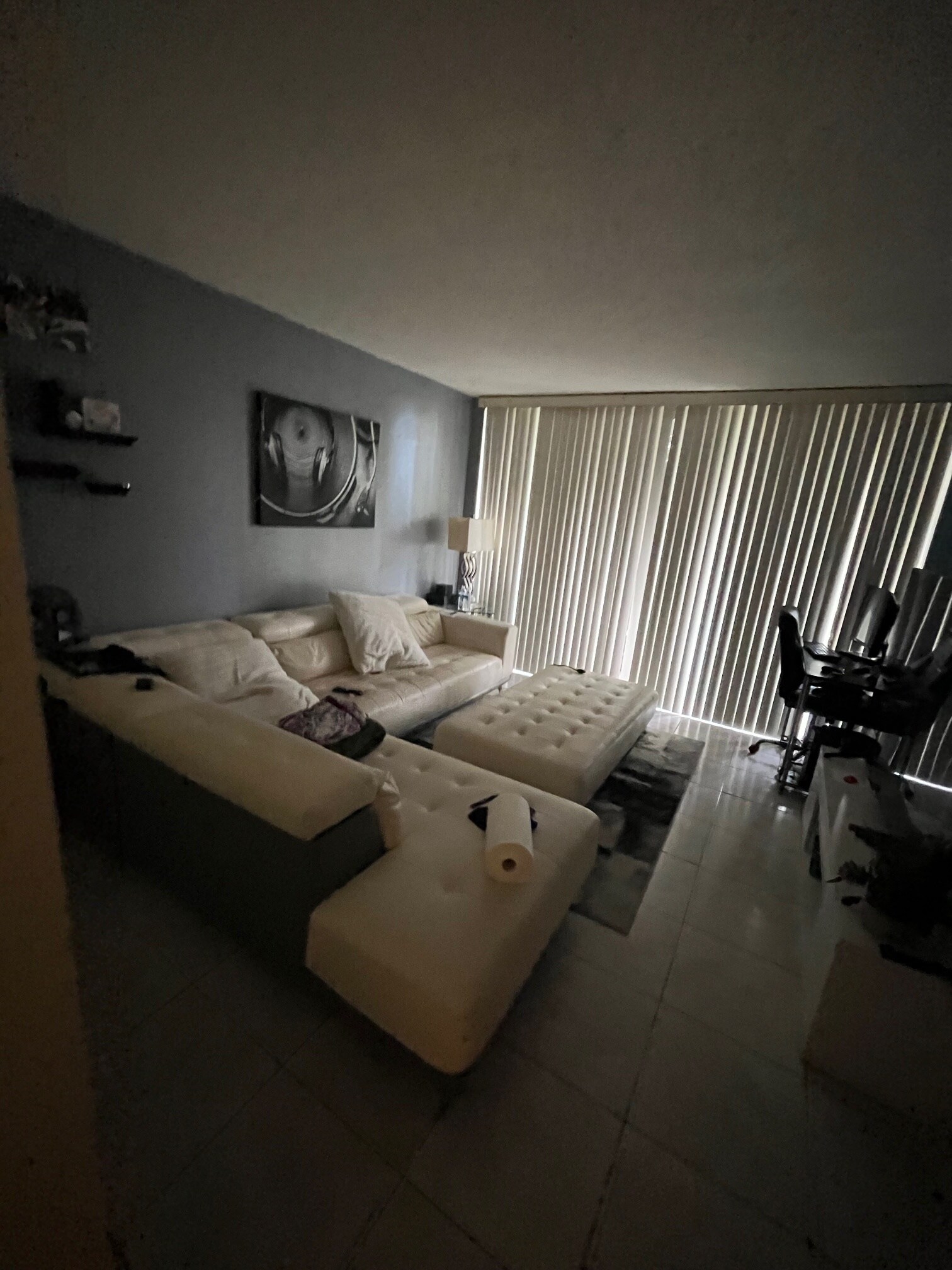 Building Photo - 4222 Inverrary Blvd