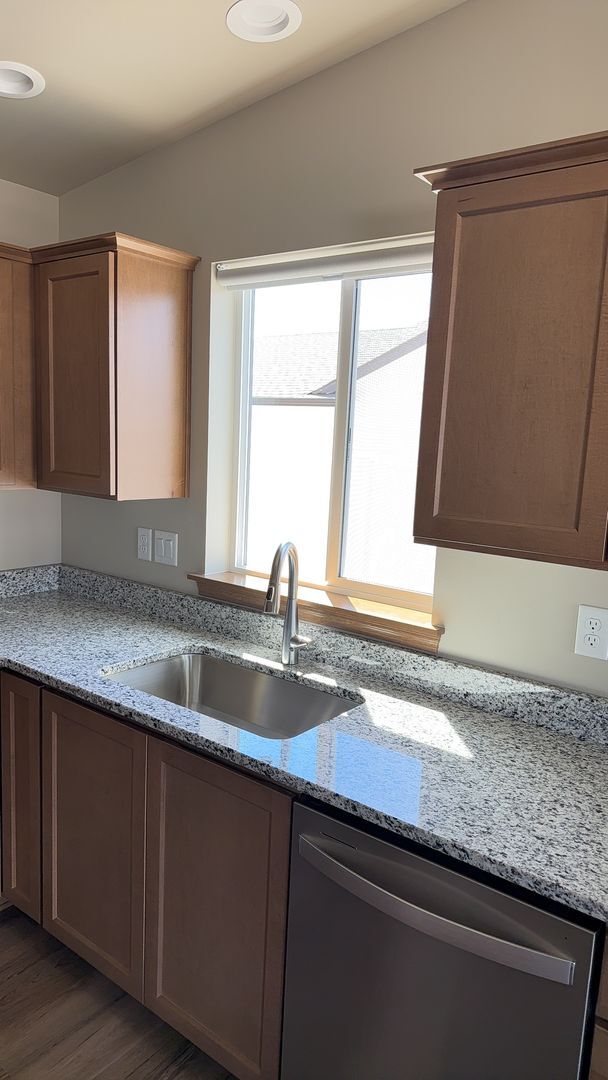 Building Photo - New Construction 3 bed, 2 bath!