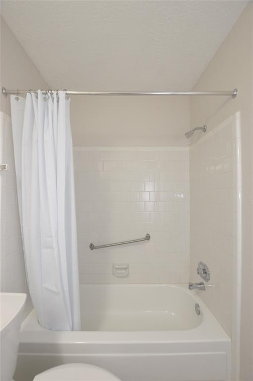 Building Photo - 703 Flower Field Ct