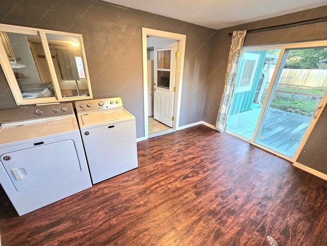 Building Photo - 5660 SE 125th Ave