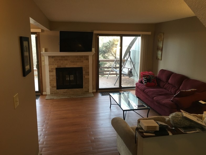 Building Photo - 9833 Timbers Dr