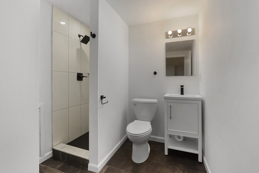 On-Suite Bathroom 2 - 57 Trumbull St