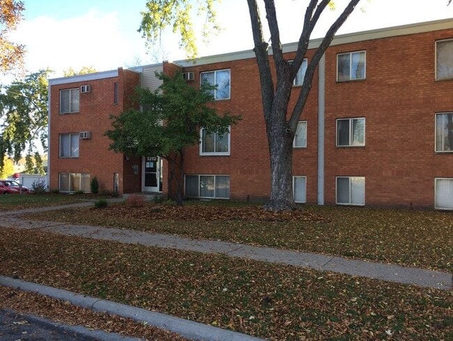 Building Photo - 1310 N Park St