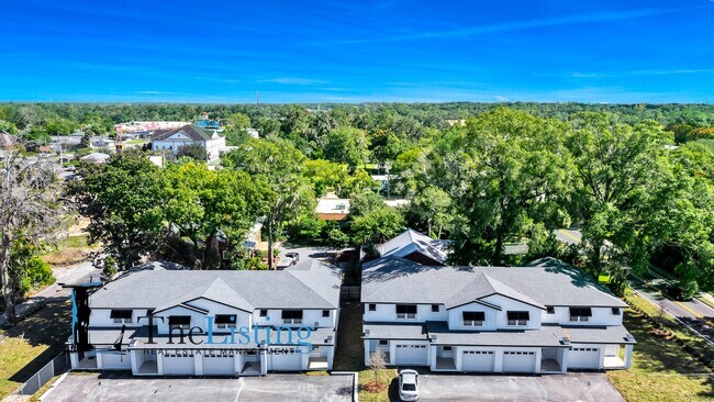 Building Photo - 39 SE 15th Terrace