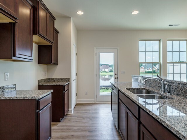 Building Photo - 3952 Weavers Pond Dr