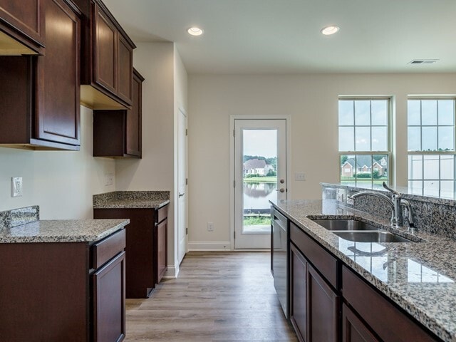 Building Photo - 3954 Weavers Pond Dr
