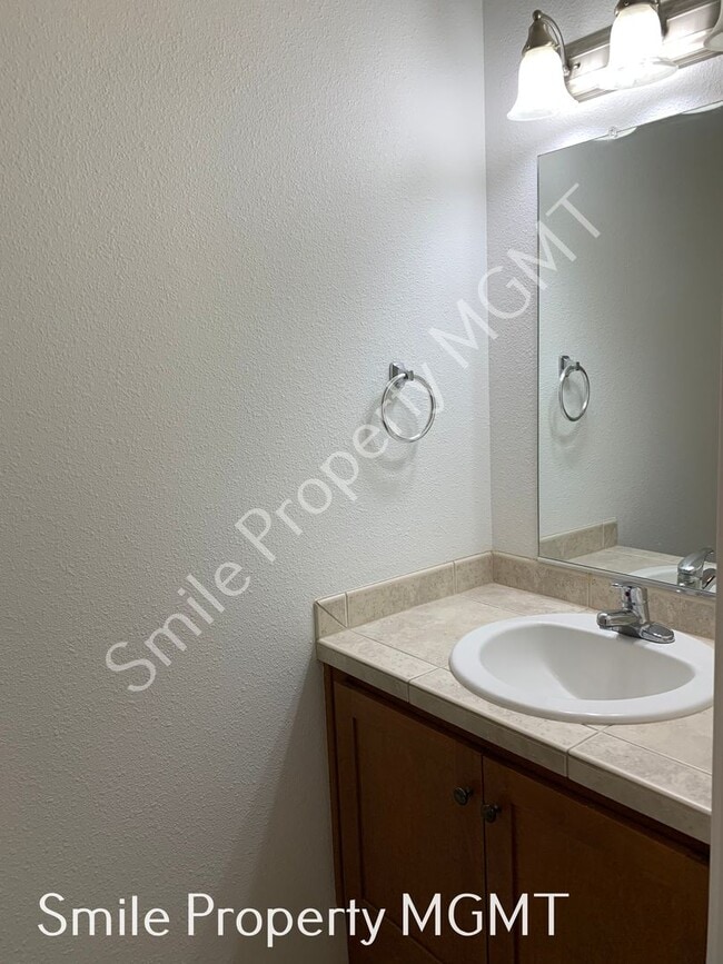 Building Photo - 11259 SE Causey Cir