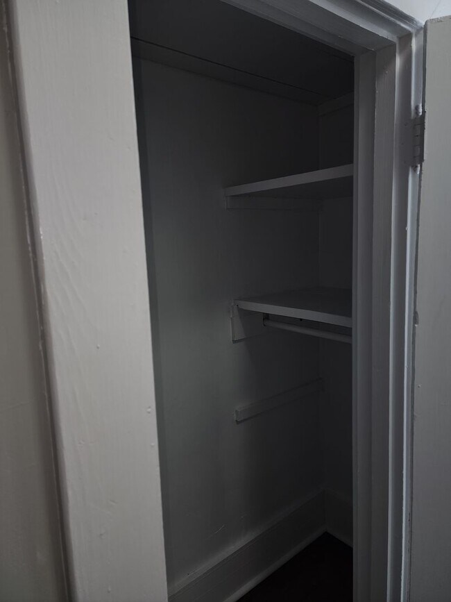 Building Photo - Updated 3 Bedroom 1.5 Bath West Point Beauty!