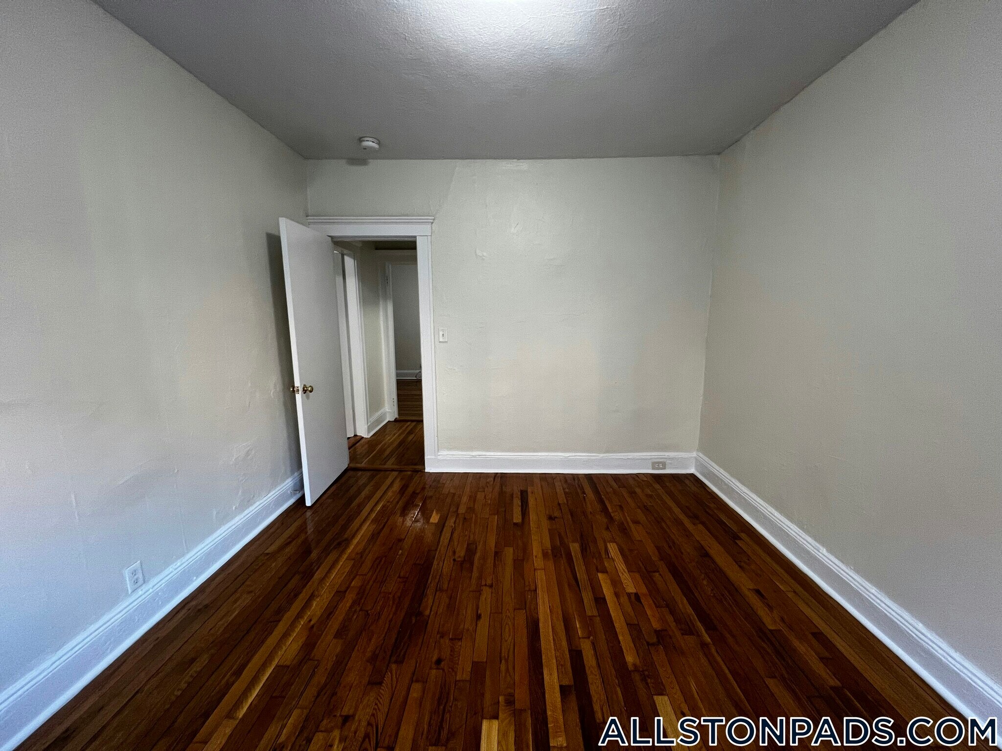 Building Photo - 109 Brainerd Rd