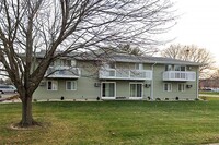 Building Photo - KENSINGTON HOUSE APARTMENTS