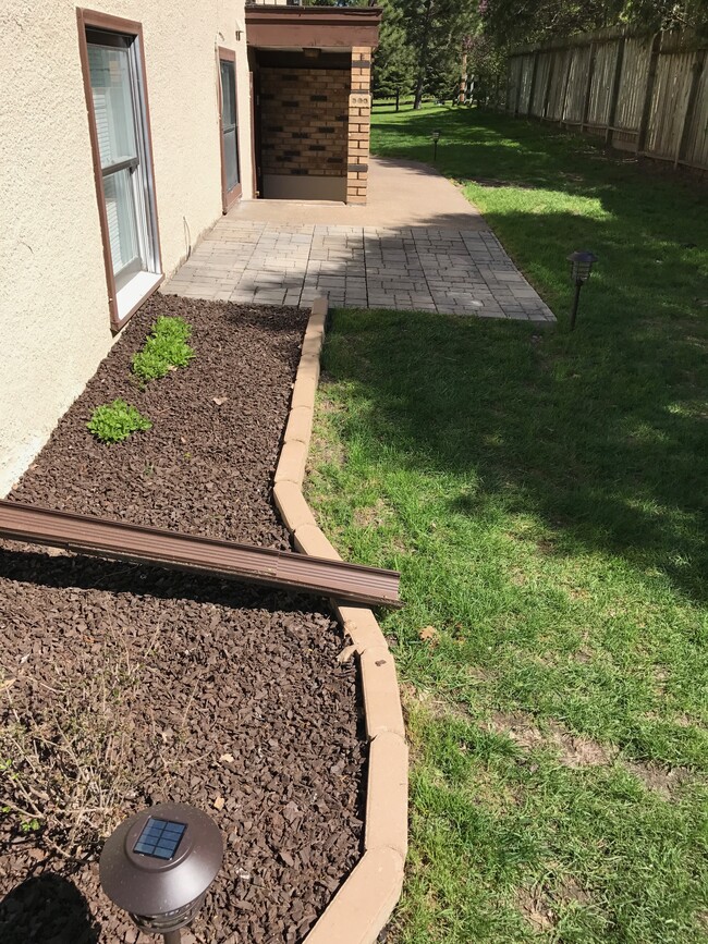 Professionally Landscaped - 1160 Main St