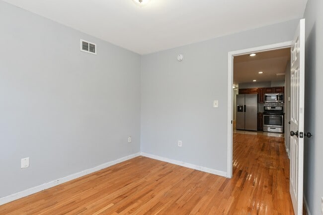 Building Photo - 499 Ocean Ave