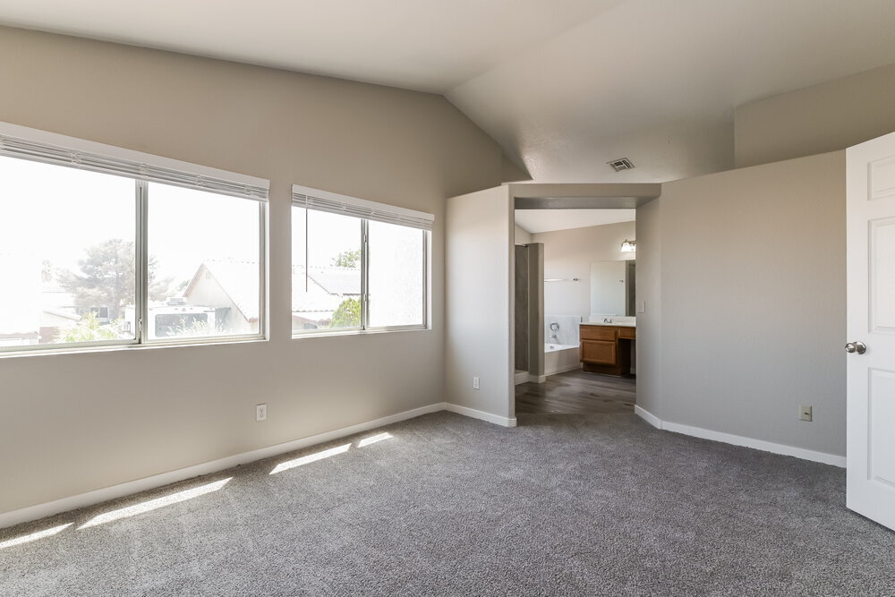 Building Photo - 2205 Farmouth Cir