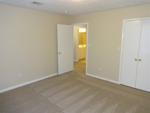 Building Photo - 9116 Dolphin Cir