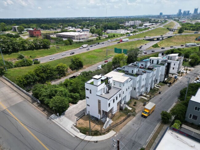 Building Photo - 48 Fern Ave