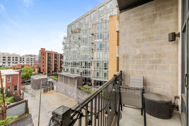 Building Photo - 1336 Belmont St NW