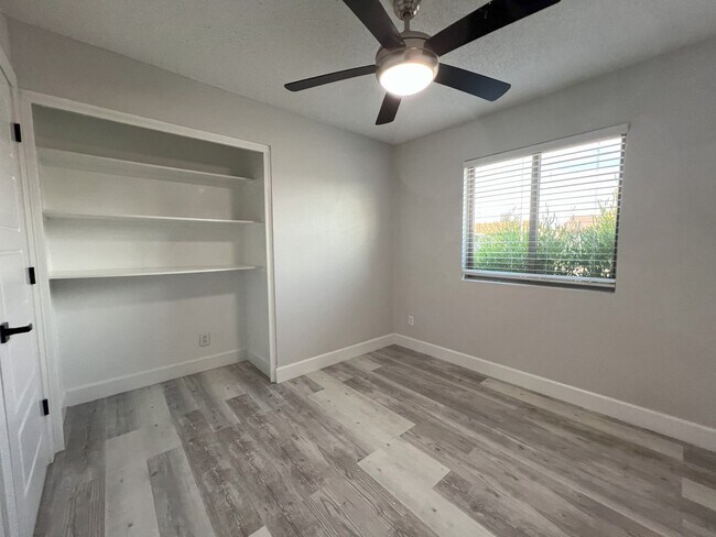 Building Photo - REMODELED 3 BEDROOM PLUS BONUS ROOM/BEDROOM. GREAT BACKYARD