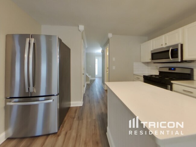 Building Photo - 4550 Talon Way
