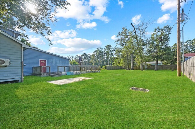 Building Photo - 16730 Springfield Dr
