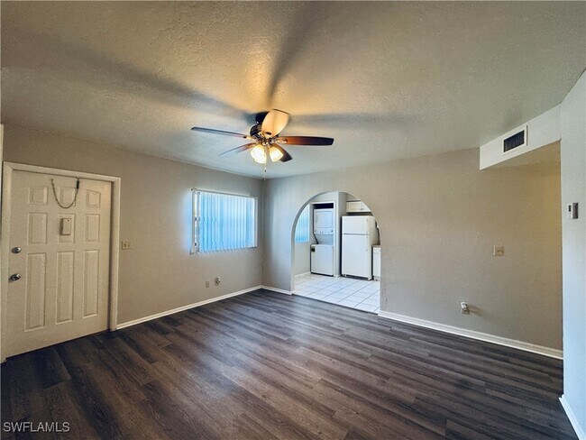 Building Photo - 4753 Orange Grove Blvd