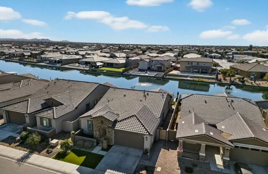 Building Photo - 40915 W Agave Rd