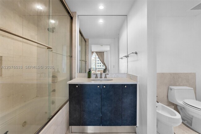 Building Photo - 901 Brickell Key Blvd