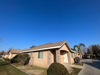 Building Photo - 2404