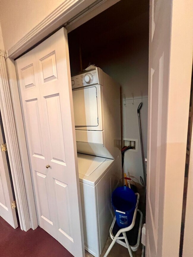 Building Photo - Cozy 2Bd 2Ba El Dorado Condo in Bellingham! (55+ RESIDENTS ONLY)