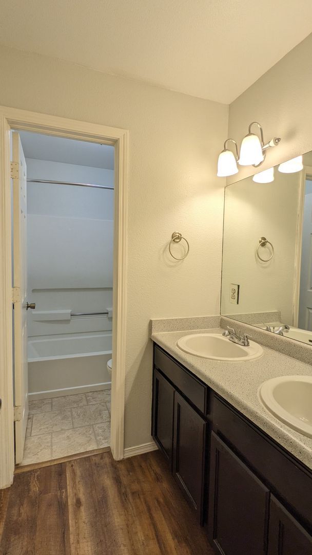 Building Photo - RANCH 4 BED/2 BATH WITH FINISHED BASEMENT ...
