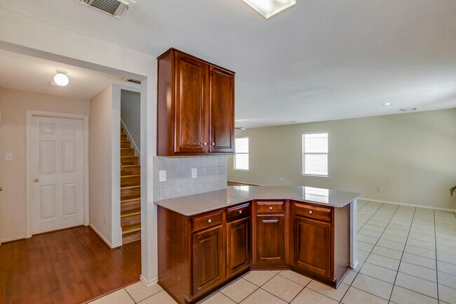 Building Photo - 18231 Valebluff Ln